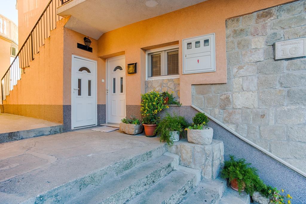Tomo Apartment Split Exterior photo
